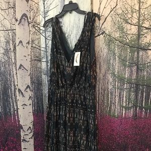 Sleeveless maxi dress